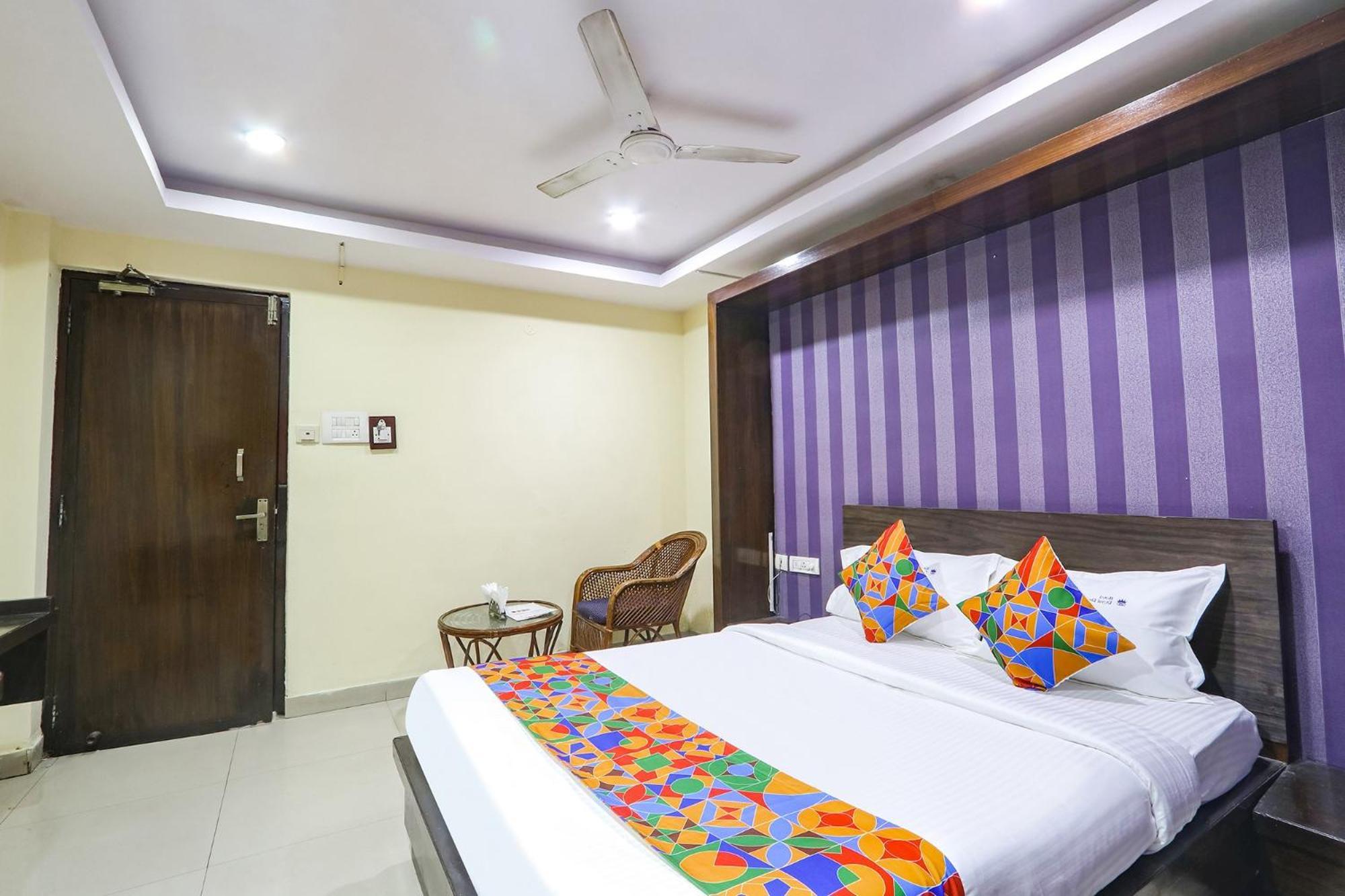 FabHotel Royal Residency Lakdikapul Hyderabad Bagian luar foto