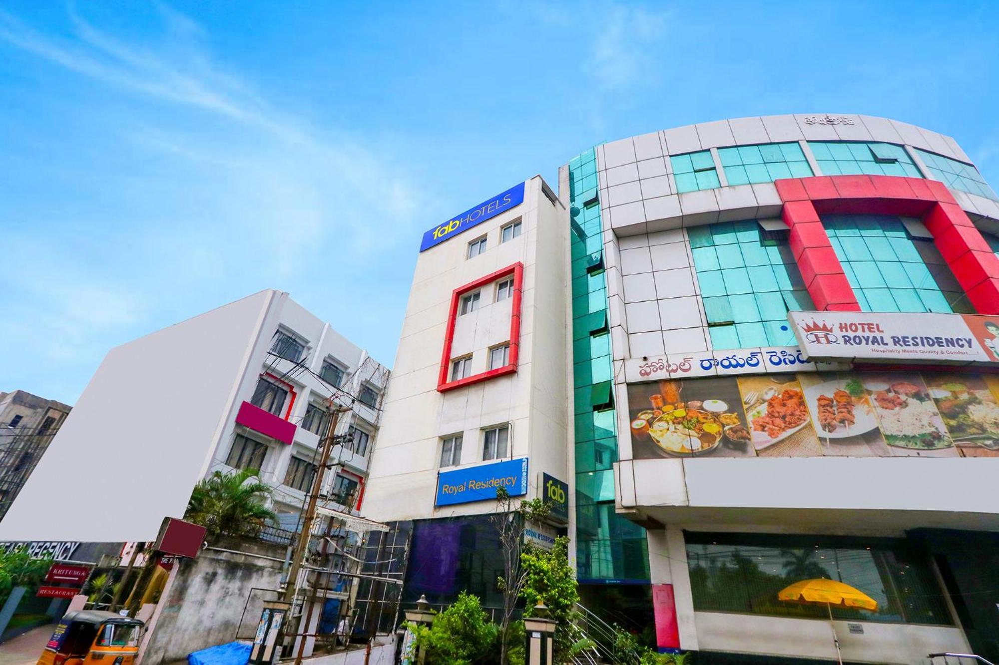 FabHotel Royal Residency Lakdikapul Hyderabad Bagian luar foto
