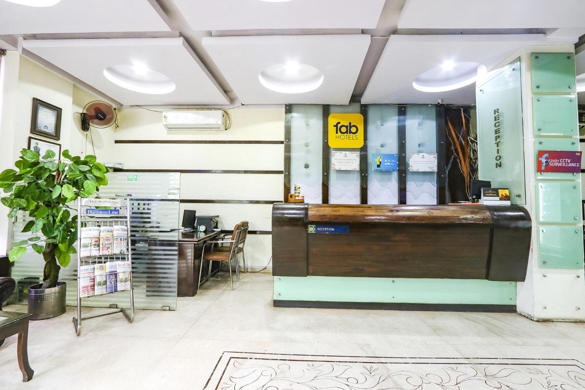 FabHotel Royal Residency Lakdikapul Hyderabad Bagian luar foto