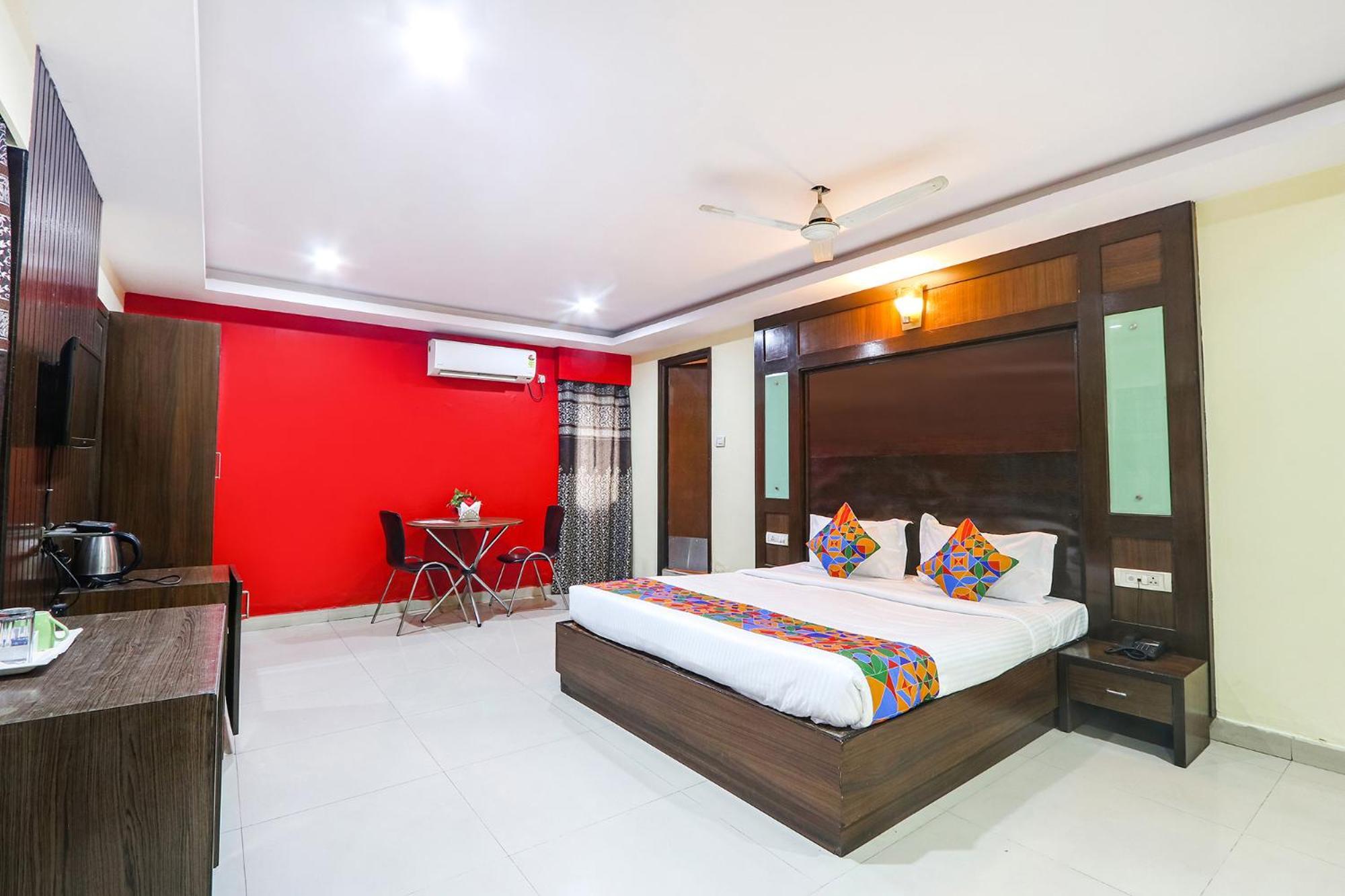 FabHotel Royal Residency Lakdikapul Hyderabad Bagian luar foto