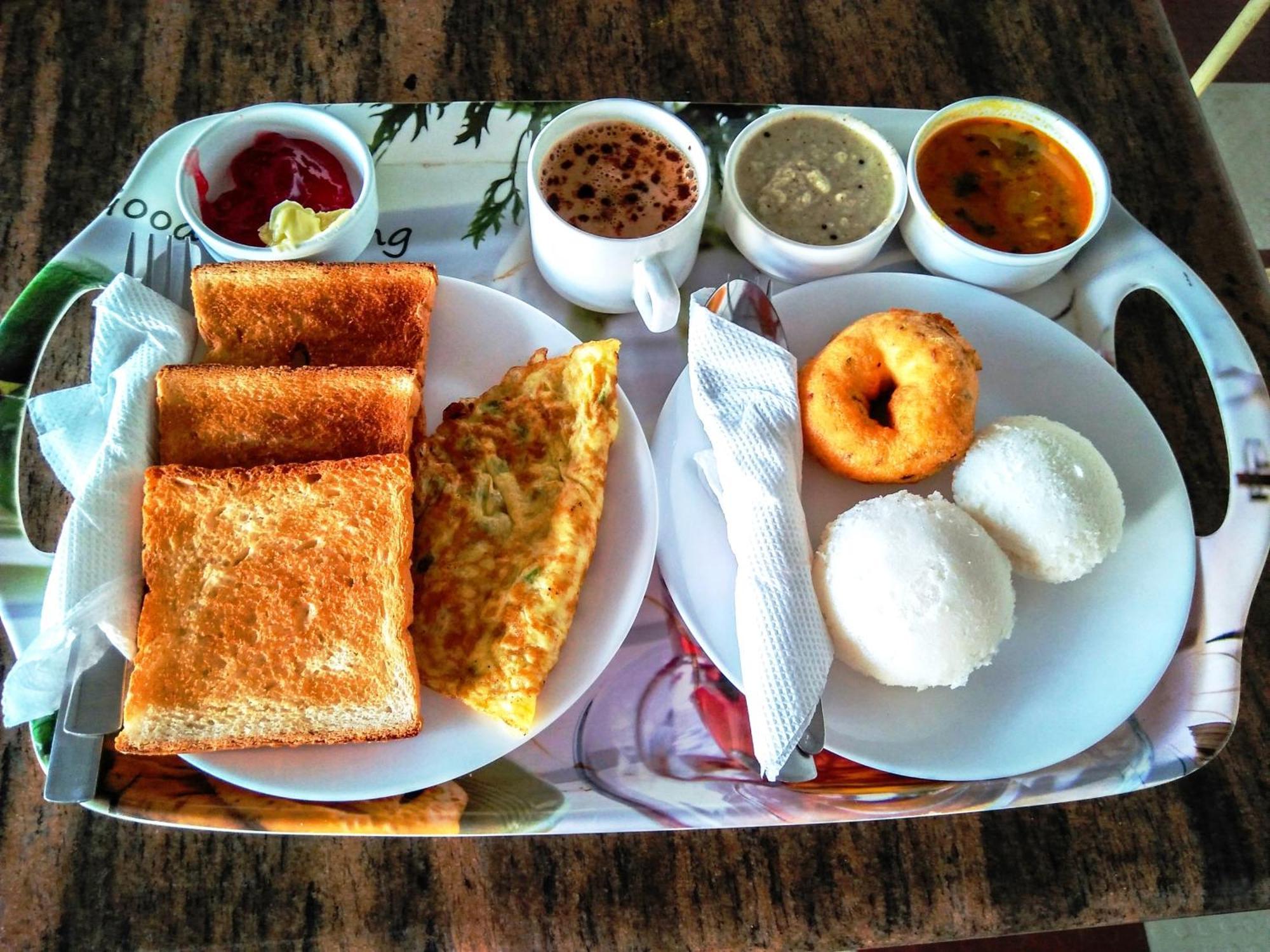 FabHotel Royal Residency Lakdikapul Hyderabad Bagian luar foto