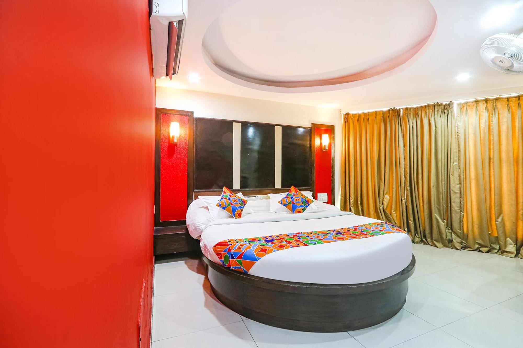 FabHotel Royal Residency Lakdikapul Hyderabad Bagian luar foto