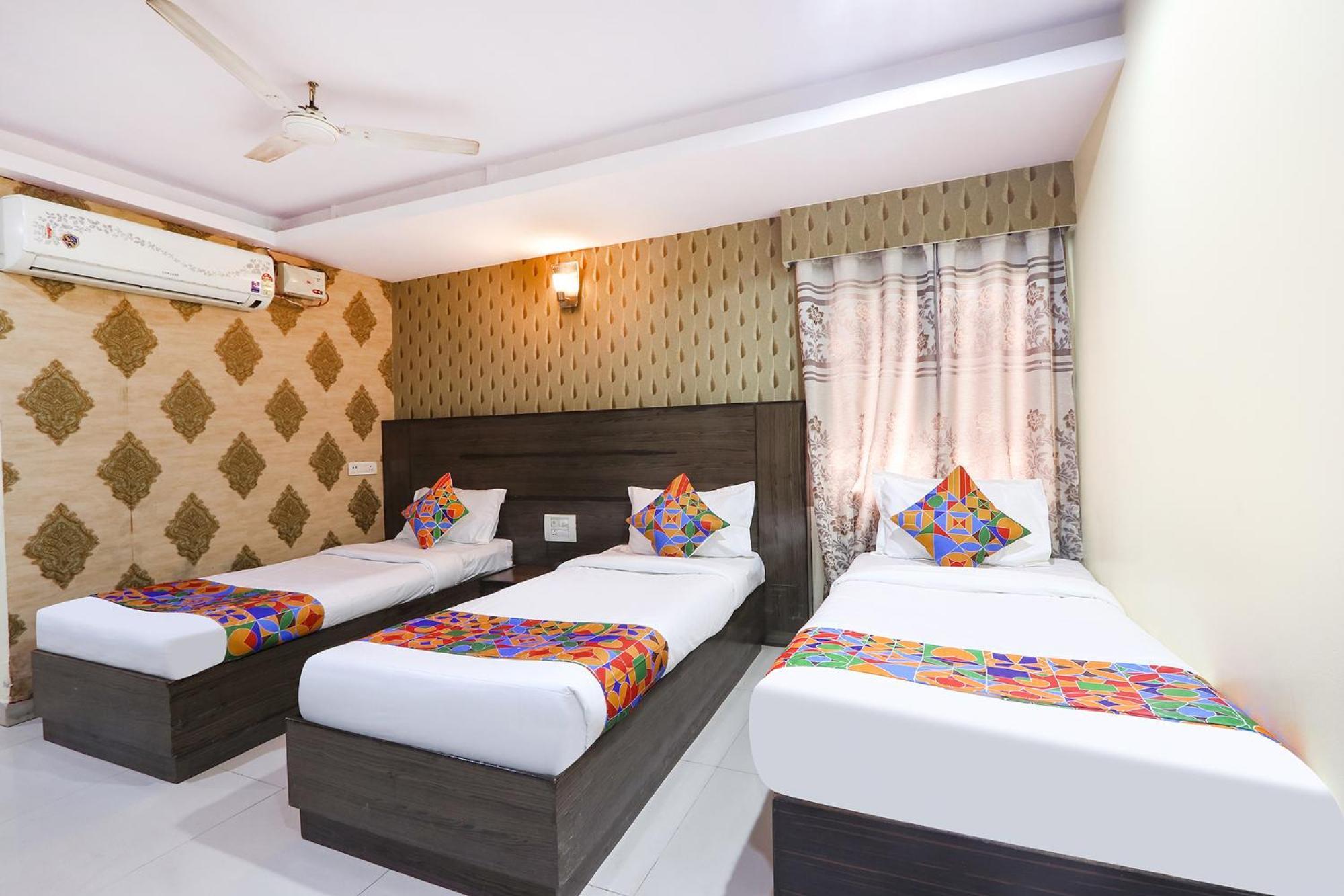 FabHotel Royal Residency Lakdikapul Hyderabad Bagian luar foto
